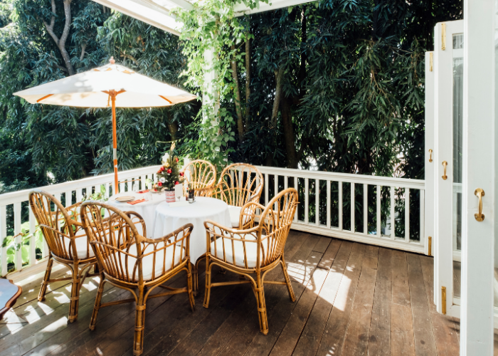 DECK 1