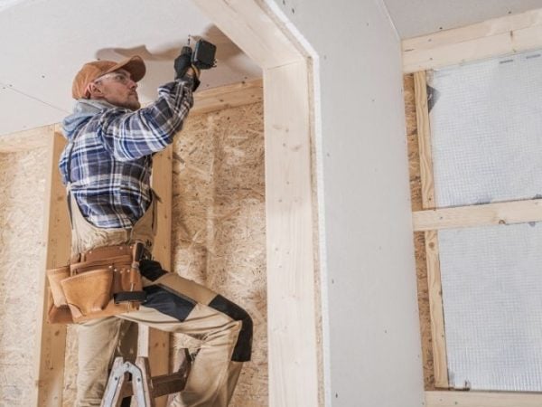 Signs You Need a General Contractor, Not Separate Hires