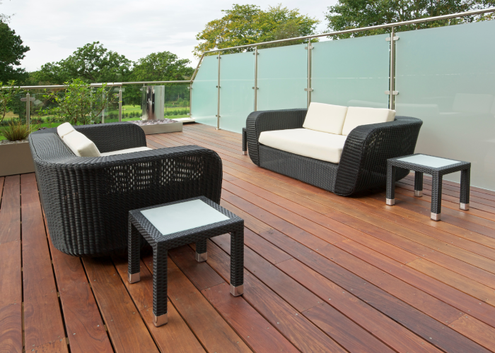 deck contractor