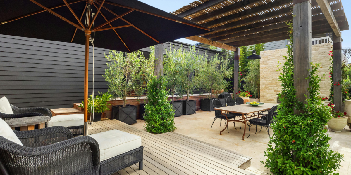 patio and deck builder